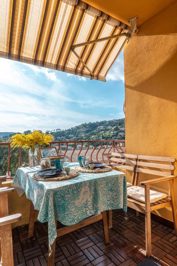 L'Odyssee Provencale, Un Duplex De Charme De 2 Chambres Au Pied Du Village Medieval De Bormes-Les-Mimosas, Offrant Des Prestations Haut De Gamme Et Une Superbe Vue Sur Le Massif Des Maures Bagian luar foto
