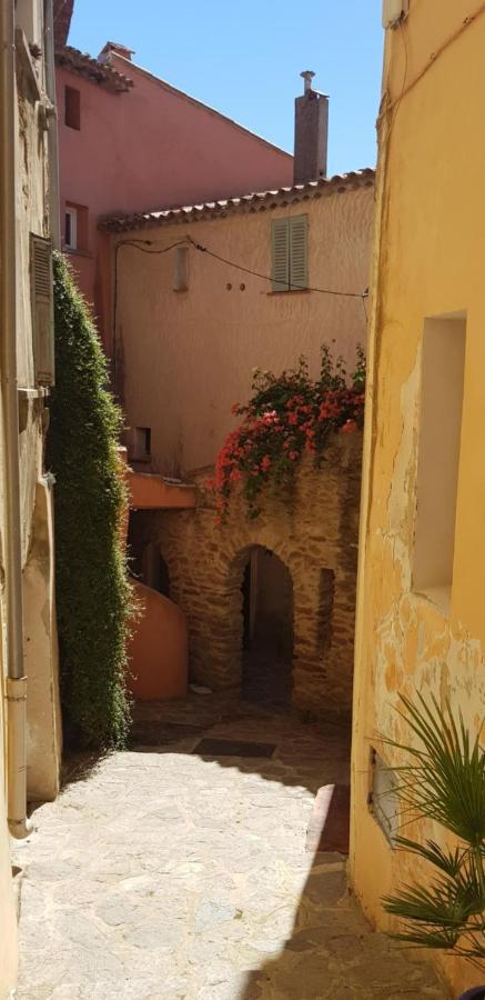 L'Odyssee Provencale, Un Duplex De Charme De 2 Chambres Au Pied Du Village Medieval De Bormes-Les-Mimosas, Offrant Des Prestations Haut De Gamme Et Une Superbe Vue Sur Le Massif Des Maures Bagian luar foto
